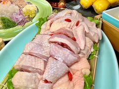 -得意咚瓜·顺德鱼生·冬瓜火锅(深圳首店)