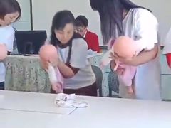 -爱月宝月嫂·育儿嫂(哈尔滨总店)