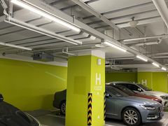 -前滩太古里木区停车场