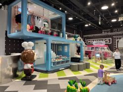 -MINI MARS KIDS CLUB亲子家庭中心(长宁天山店)