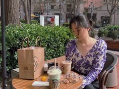 -星巴克(郑州普罗旺世店)