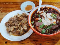 -朱大嘴肥肠血旺(福字街店)