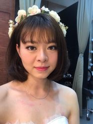 -现代经典婚纱摄影
