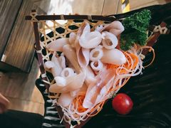 -湊湊火锅·茶憩(新中关购物中心店)