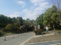 -金匮公园-南入口停车场