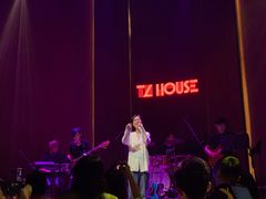 -TZ House音乐现场(来福士中心店)