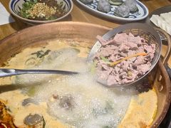 -洱火云南酸菜牛肉火锅(石景山当代商城店)