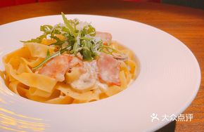 Bacon Mushroom Cream Pasta