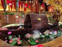 -老滇山寨•云南特色菜•地方菜•民族风情歌舞表演(金碧店)