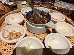 -包整·丝娃娃(甲秀楼景观店)
