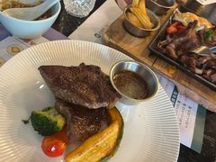 -伯顿西餐厅(厚街香榭丽店)