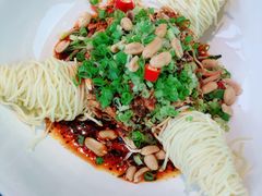 鸡丝凉面-有红鸡毛店·川菜(建设路店)