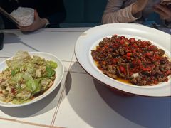 -阿瓦山寨·湘菜现炒·剁椒鱼头王(咸阳总店)