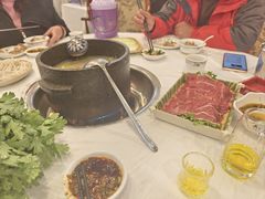 -鲁朗纳麦石锅鸡庄园