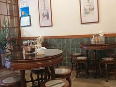 大堂-佳面馆·竹升云吞面·爽鱼皮·牛腩面(易发店)