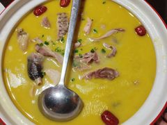 莲香猪肚鸡-丽华园·武汉地标楚菜餐厅(青山江滩店)