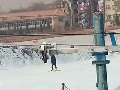 -秦皇古道滑雪场