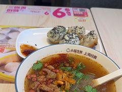 -小杨生煎(金山百联购物中心3楼店)