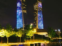 -南京眼步行桥