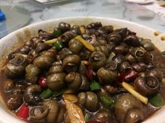特色炒田螺-润禾烤全羊