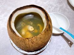 原盅椰子乌鸡汤-粤凤佬