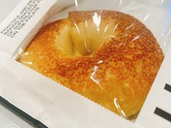 乳酪贝果-HOT CRUSH趁热集合·现烤面包(环球港店)