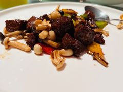 菌菇爆炒牛肉粒-漢舍中国菜馆(889广场店)