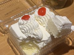 -红宝石·鲜奶小方·海派西点房(南丹店)