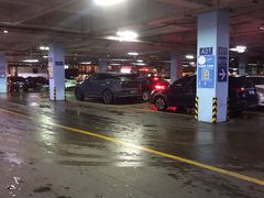 -大润发杨浦店-停车场