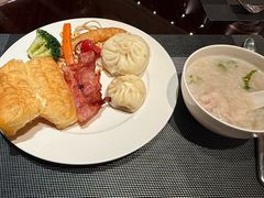 -西安皇冠假日酒店·朱雀咖啡厅
