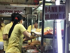 -Bánh Mì Huynh Hoa