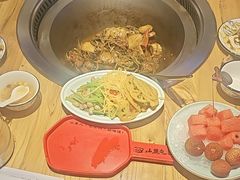 -山里屯铁锅炖·东北菜(康桥店)