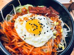 烤培根肉辣白菜石锅拌饭-口岸齐齐哈尔烤肉(风尚米兰总店)