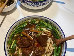 -镇南锅盖面馆(解放路店)