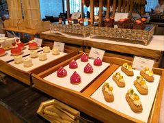 -圣丰索菲特·2 On 988 Café 自助餐厅