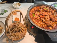 -徐记小怪兽肉蟹煲(中央大街店)