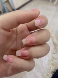 -雅诗迪·美甲美睫纹绣养生美容院