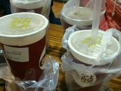 -沪上阿姨鲜果茶(世茂广场宽厚里店)