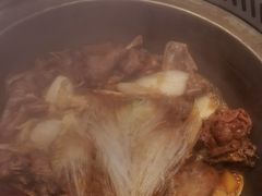 -山里屯铁锅炖·东北菜(康桥店)
