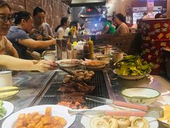 -马路牙子烧烤音乐酒馆(望京店)