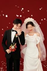 -喜爱高定婚纱摄影