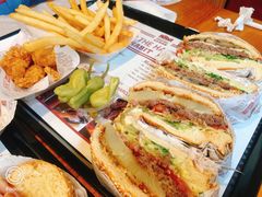 -The Habit Burger Grill 哈比特汉堡(复兴soho店)