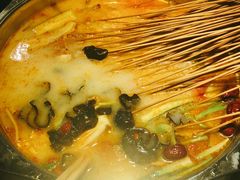 -佰人王串串香火锅(洋珠巷店)
