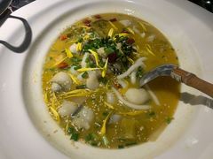 金汤酸菜鱼-绿茶餐厅(成都大悦城店)