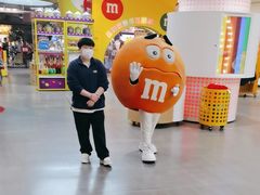 -m豆巧克力世界(上海世茂广场店)