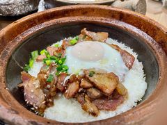 窝蛋叉烧煲仔饭-红星光发煲仔饭(大石街店)