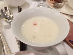 杏汁木瓜炖雪耳-广州文华东方酒店·江-由辉师傅主理