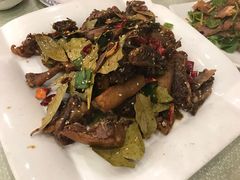 -唐师傅湘西名菜馆(武陵路店)