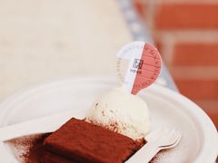 -HUGS coffee(东区店)