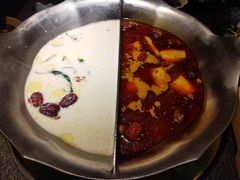 台式麻辣鸳鸯锅-湊湊火锅·茶憩(和平大悦城店)